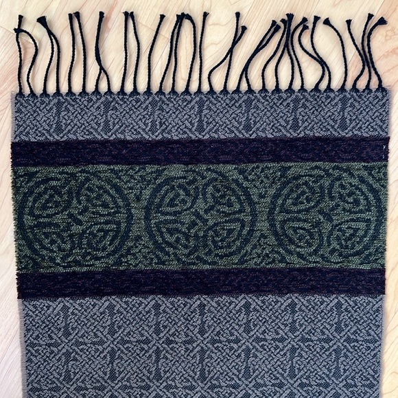 🏴󠁧󠁢󠁳󠁣󠁴󠁿Wool Blend Scarf by Calzeat Celtic Collection | Made in Scotland 15”x61” - Picture 12 of 17